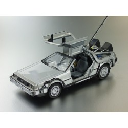 BACK TO THE FUTURE Part 1 Die Cast Model Car DE LOREAN Scale 1/24 Welly