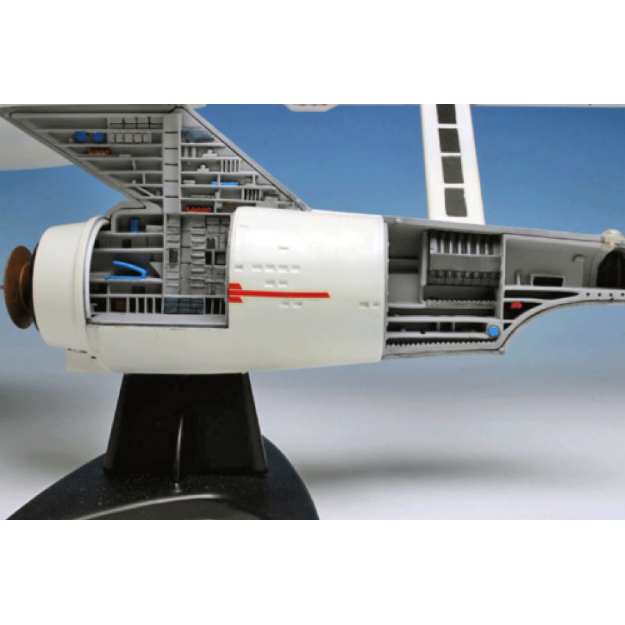 Scale enterprise. AMT 661 Star Trek USS Enterprise. Enterprise Cutaway. NCC 129 Cutaway. USS Enterprise Battle Damage.