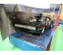 BOX DAMAGED - FAST & FURIOUS Model Dom's 1970 DODGE CHARGER R/T GLOSSY BLACK Version Scale 1:24 Original JADA Collector Serie