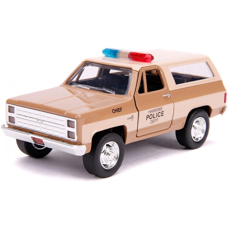 Modello DieCast 1//24 AUTO POLIZIA DI HOPPER da STRANGER THINGS e Distintivo JADA