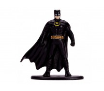 Modello BATMOBILE Batman Returns Auto 13cm Con Figura BATMAN 1/32 DIE CAST DC Comics JADA Toys