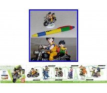 DRAGONBALL Z Figura Diorama GOKU e GOHAN su MOTO NERA da Bandai MINI SELECTION Trading Figure