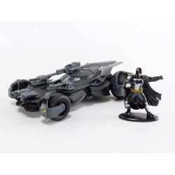 DieCast Car Model BATMOBILE BATMAN from JUSTICE LEAGUE 12cm With Figure 1/32 Original JADA Toys