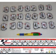 RARO Set 21 Diverse MINI PIASTRINE Piloti Case MOTO GP Gashapon VALENTINO ROSSI etc.