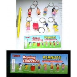 RARE Set 8 Characters Keyring Collection PEANUTS Snoopy Woodstock