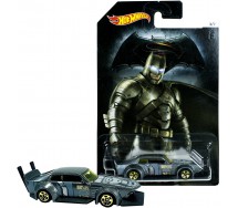 BATMAN VS SUPERMAN Die Cast Modellino Auto MAD MANGA Scala 1:64 6cm Hot Wheels DJL52