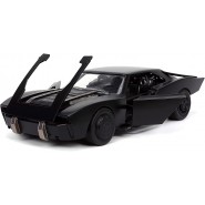 Modello BATMOBILE da THE BATMAN 2022 con Figura BATMAN 22cm Scala 1/24 Originale JADA Toys