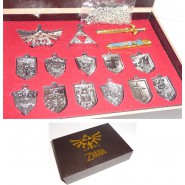 ZELDA Stupendo SET 14 CIONDOLI Metallo SCUDI Spada BOX Raro JAPAN Nuovo BOXED