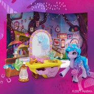 My Little Pony Playset IZZY MOONBOW Figure and Accessories Hasbro F2935