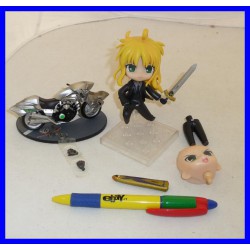 FATE STAY NIGHT Figura Statuetta Diorama SABER 10cm MOTO e Spada