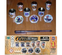 TOMY Set 9 Mini Tin Mugs ACTION MAN Tazze Piatti Metallo NUOVI NEW da Giappone !