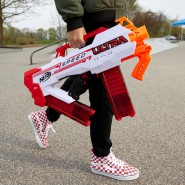 NERF Fucile motorizzato ULTRA SPEED con 2 caricatori 24 dardi Hasbro F4929