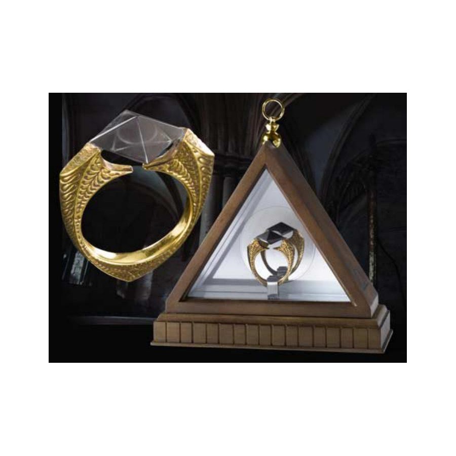 Horcrux ring harry potter. Гарри Поттер кольцо крестраж. Кольцо Марволо Мракса. Крестраж кольцо Марволо. Кольцо крестраж Марволо Мракса Noble collection.