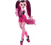Monster High Bambola DRACULAURA Con CONFEZIONE ARMADIO Segreti Brivido HXH84