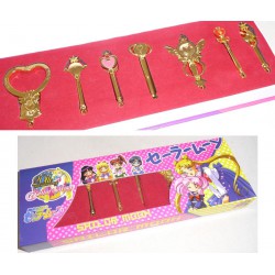 SAILOR MOON Raro BOX Set 7 CIONDOLI Pendenti SCETTRO LUNARE Chiave Tempo NUOVI