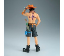 copy of TRAFALGAR LAW da ONE PIECE Figura 17cm Serie GRANDLINE MEN VOL. 19 Originale BANPRESTO