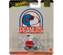 PEANUTS Motorized Dog House...