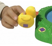 Rubber Duckie Gioco di Memoria e Osservazione trova 2 paperelle uguali Goliath